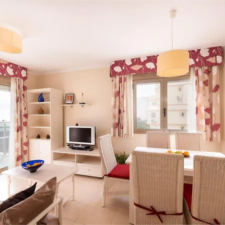 Larimar - Plusholidays